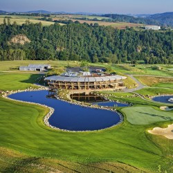 02 kacov panorama golf resort klubovna